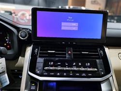 تۆیۆتا لاند کروزەر